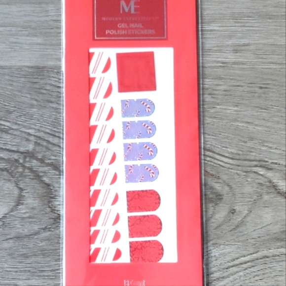 $6🌀🆕Gel Nail Polish 18 Mixed Stickers - Picture 1 of 2